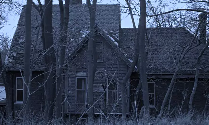 90-Minute Ghost Tour for Two or Four Adults from Niagara Ghost Walks (Up to 52% Off) - Primary Image
