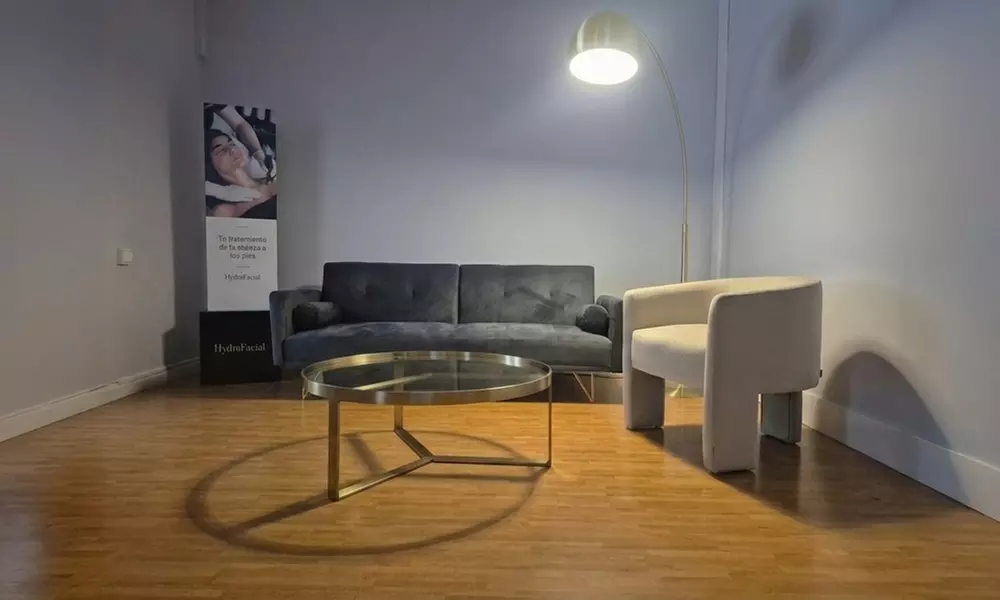 1 o 2 viales de enzimas lipolíticas recombinantes con presoterapia