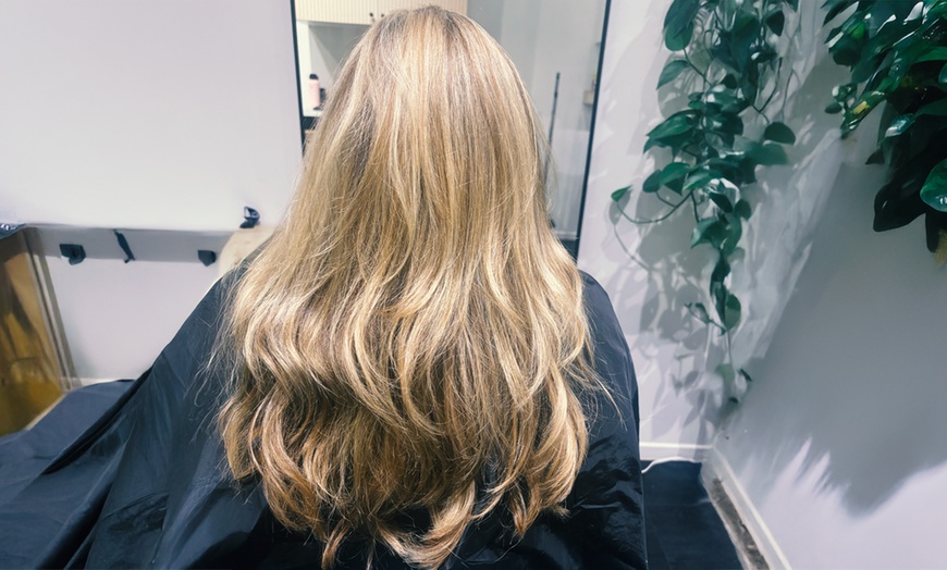 Image 2: Haircut, Shampoo, Blow Dry & Conditioning for a New Look
