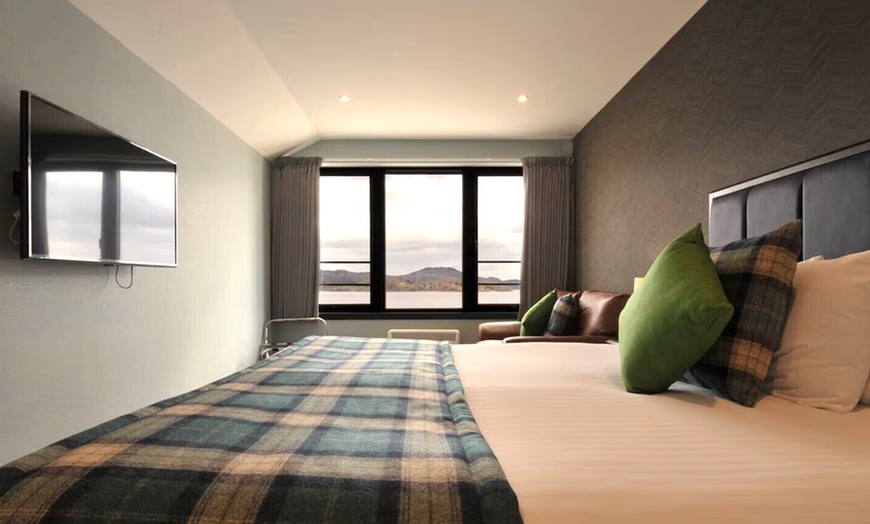Image 17: Loch Lomond: 4* Stay with Full Scottish Breakfast and Optional Dinner