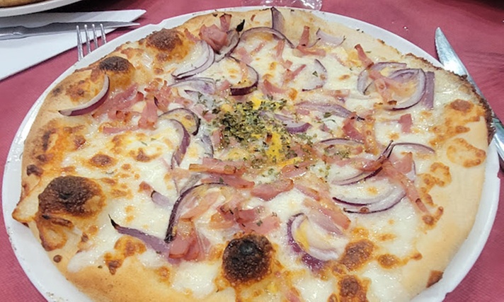 De Italia a tu mesa: menú con pizza a compartir para 2 o 4 personas