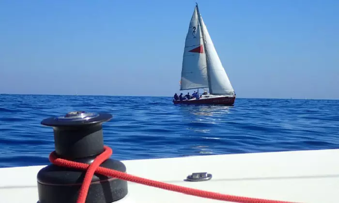 Taller de navegación a vela por Barcelona para 1 o 2 personas