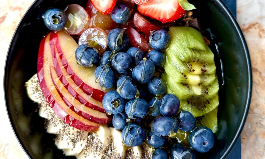 Image 5: Frühstücksplatte oder Frühstücksbowl inkl. Heißgetränk nach Wahl