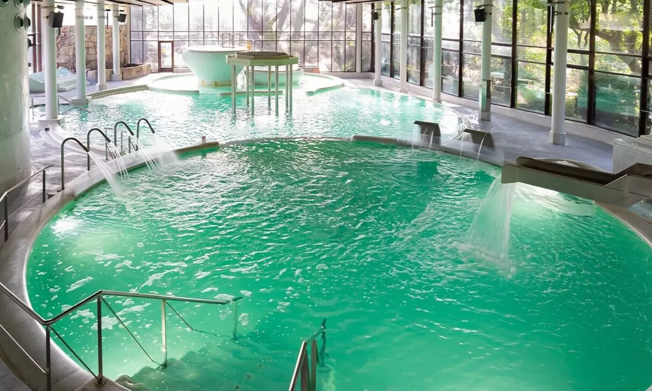 El relax os llama: circuito spa termal de 2 horas para 2 personas en un entorno de 4* con un 36% de descuento - Second Medium