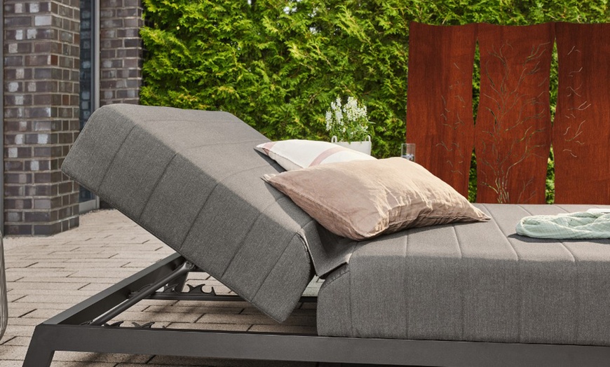 Image 3: Tumbona con respaldo ajustable de Home Deluxe