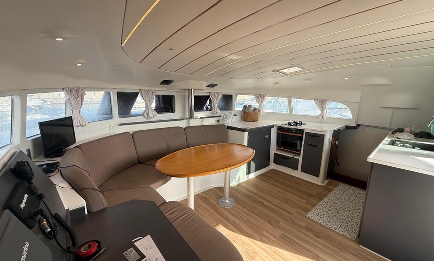 Image 4: Excursión en catamarán desde Puerto Marina Benalmádena