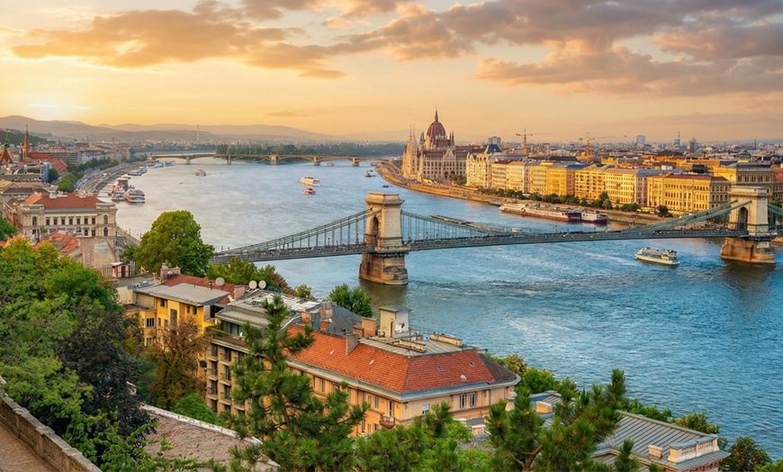 Image 4: ✈ 4 or 6 Nights Vienna & Budapest With Hotels & Return Flights