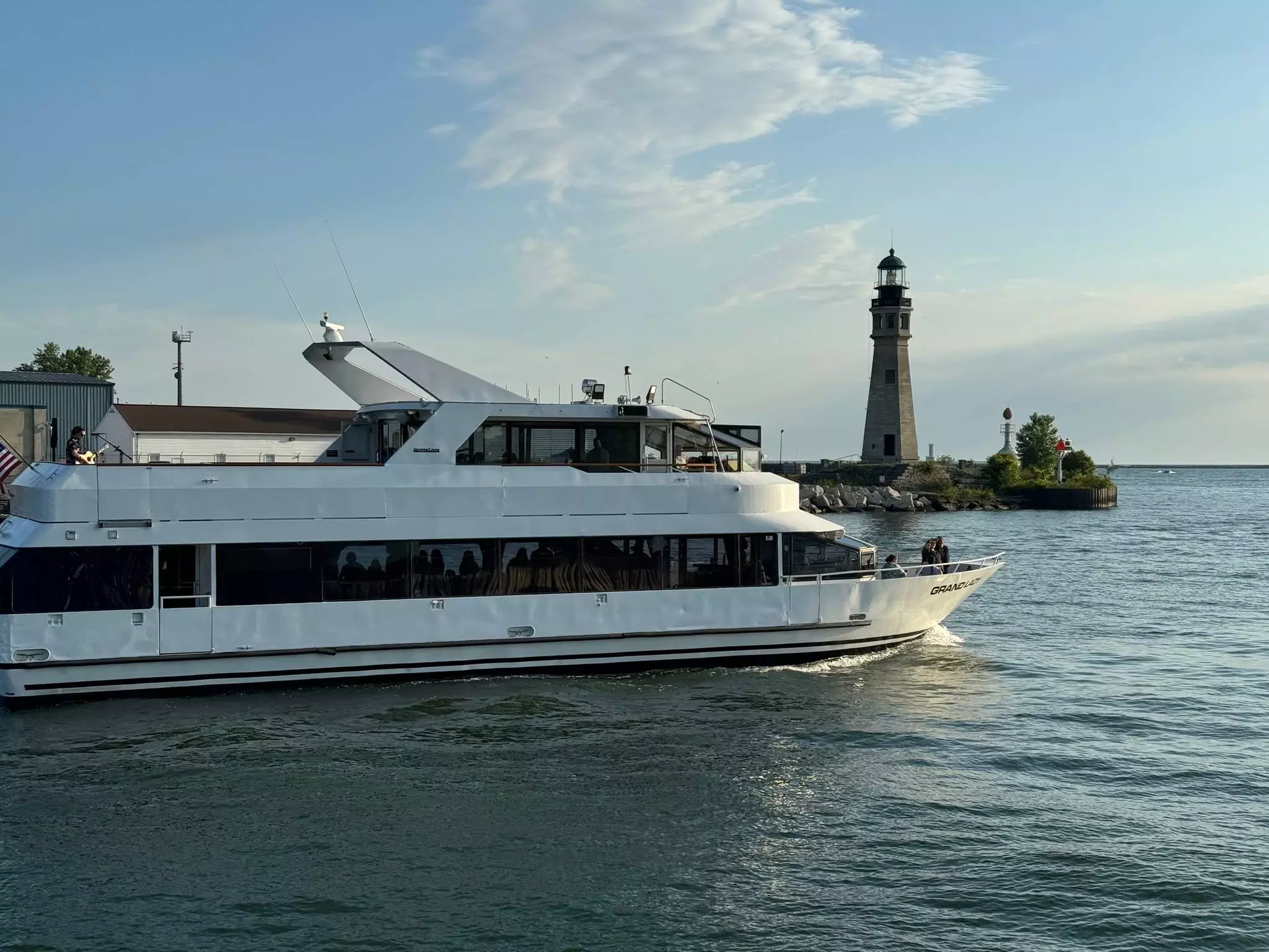 1 Child or 1 Adult Tour for Weekend River or Harbor History Cruise