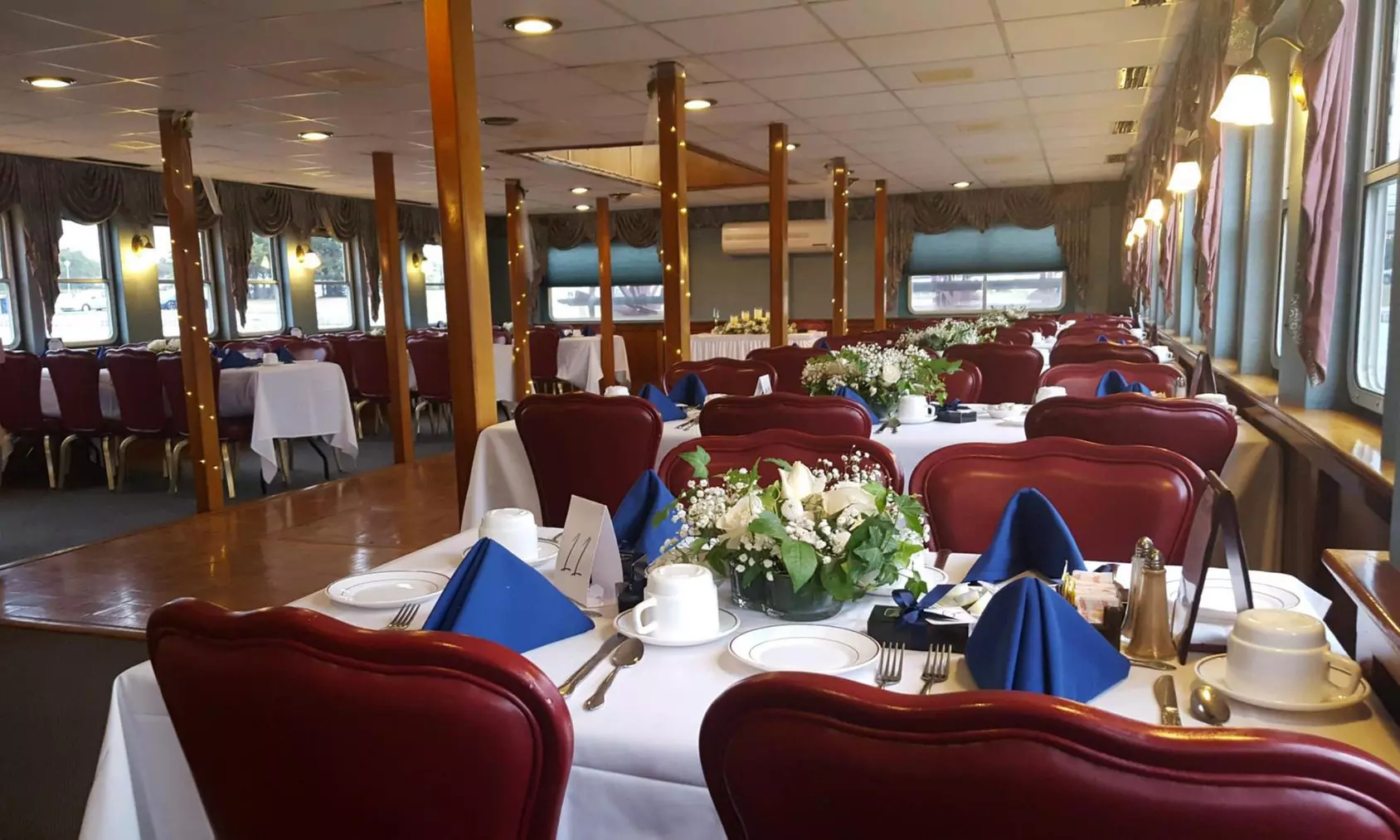 Enjoy a Lunch or Dinner Cruise with Admission for Tuesday to Saturday