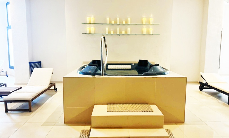 Image 4: Circuito spa de 1 hora para 2 personas con opción a masaje en pareja