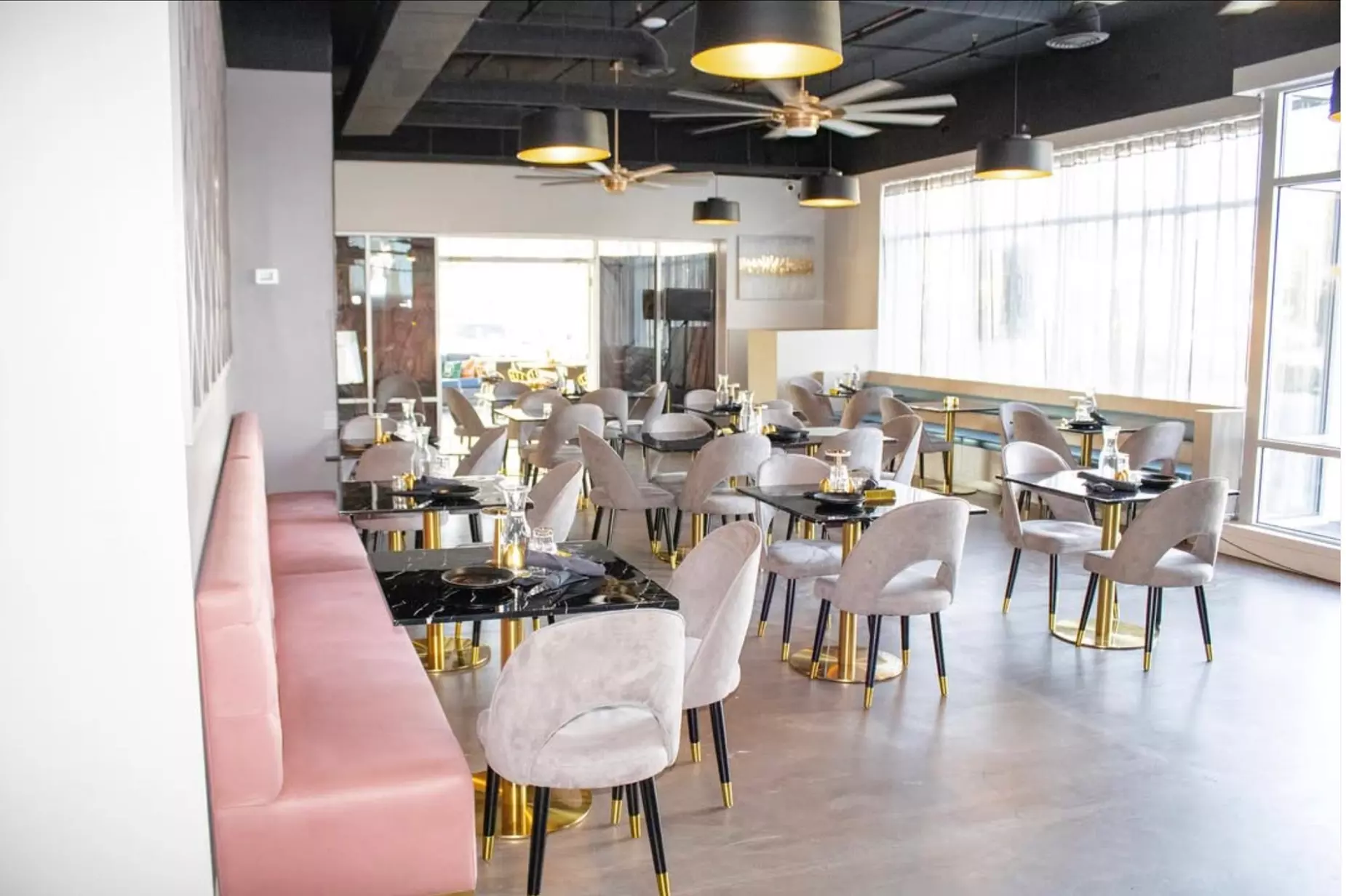 Enjoy $100 Towards Food & Drink, Brunch for Two, or Dinner Date Night