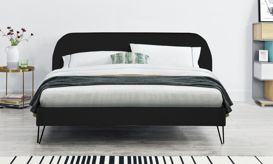 Image 31: Lit velours "Garbera" 140 x 190 cm ou 160 x 200 cm de Kocoon 