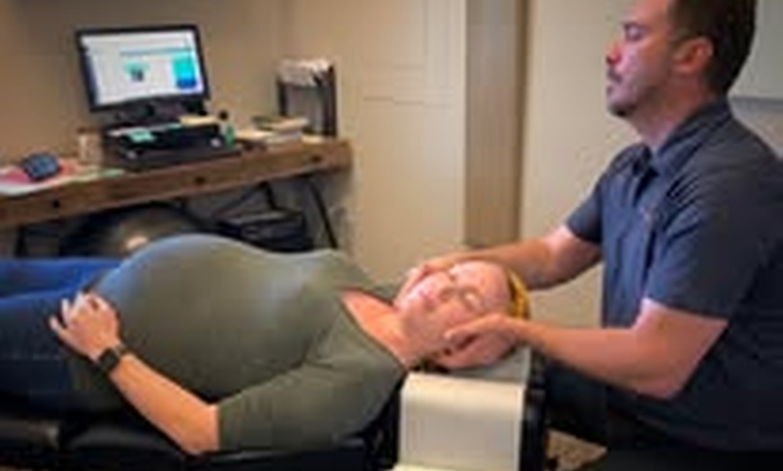 Image 2: Rejuvenate with 60-Min Therapeutic Massage Sessions