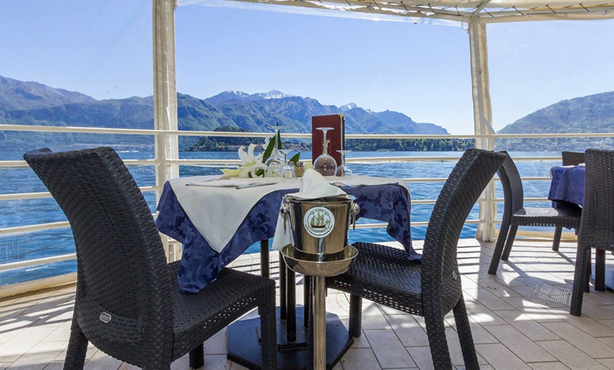 Image 5: Piscina e pranzo al lago di Como