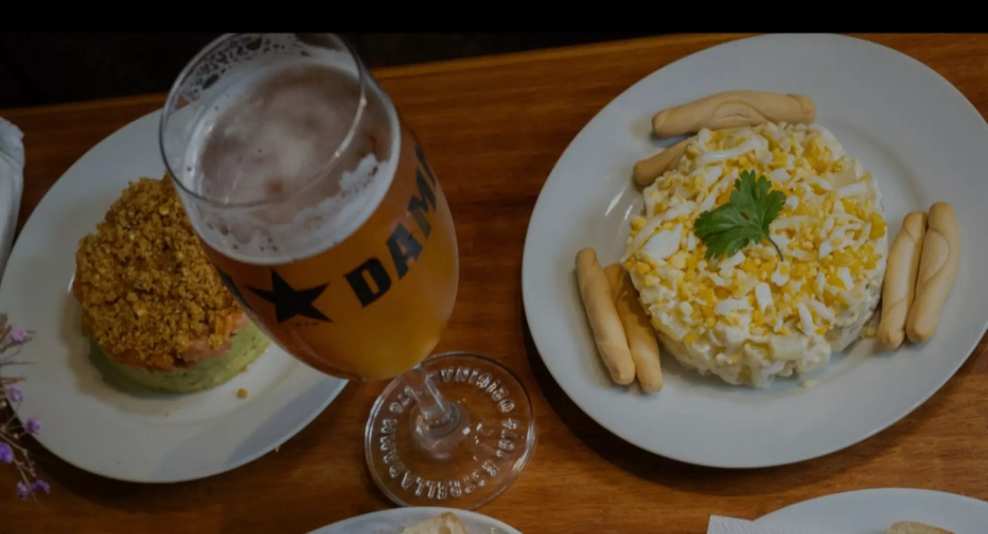 ¡Hora de tapear! Menú de tapas para 2 o 4 personas con bebida y postre