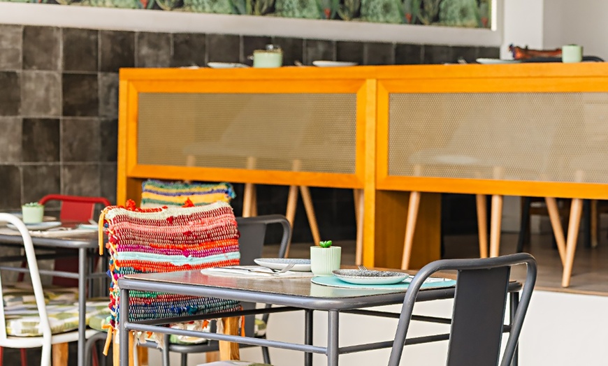 Image 12: Menú Wine and Food y Menú Premium para 2 o 4 personas 
