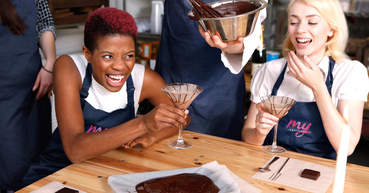 Taller creativo de chocolate y caramelos artesanales en Barcelona