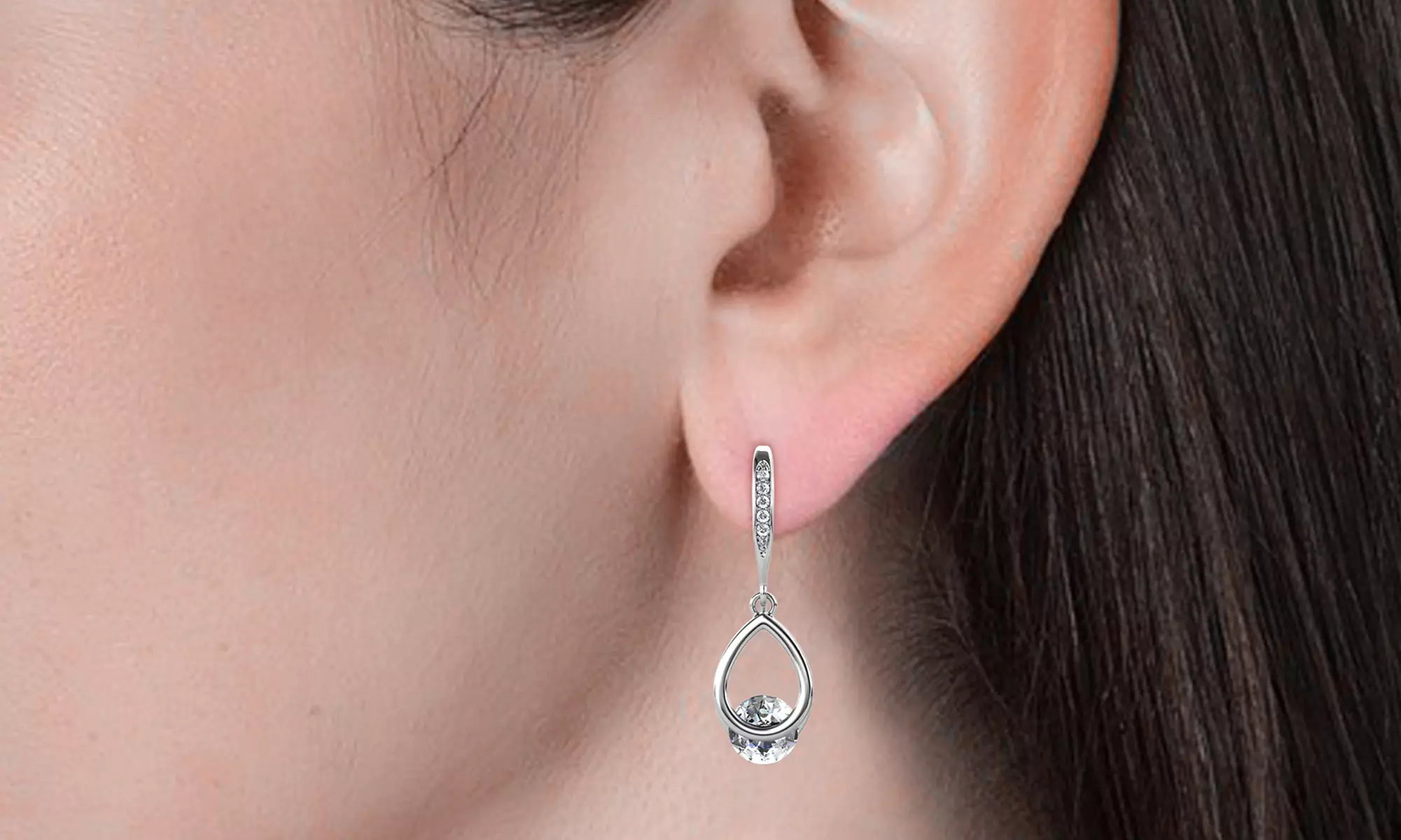 1 ou 2 paires de boucles d'oreilles à crochet Tristin ornés de cristaux Swarovski® - Second Medium