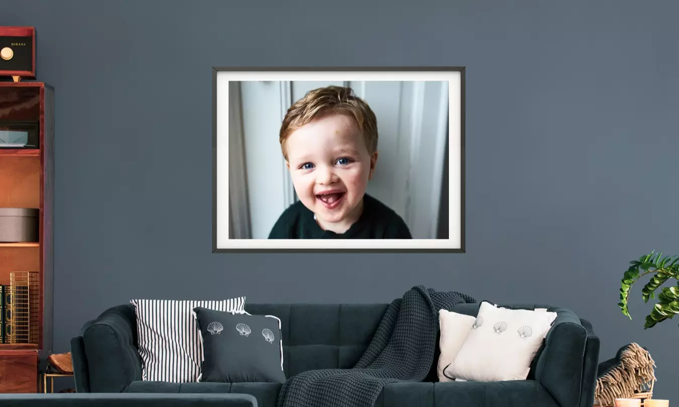 Cadre photo personnalisé, format au choix,  sur le site Hello Déco - Primary Image