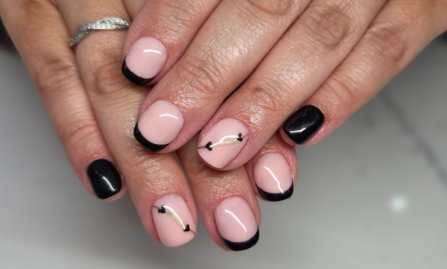 Image 11: Nail Spa/Salon - Nail Design at Threading Beauty Lounge
