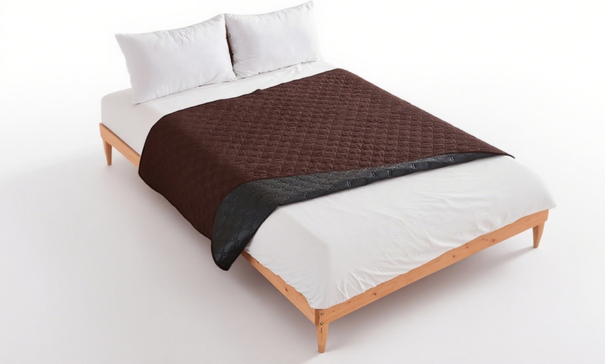 Image 3: Dog Furniture Protector Pet Bed Mat Sofa Cover