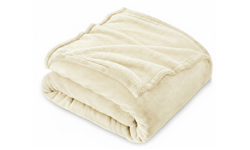 Image 4: Manta de forro polar tamaño matrimonial