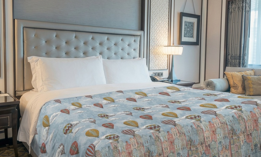 Image 5: 100% Cotton Sheet with Assorted Patterns