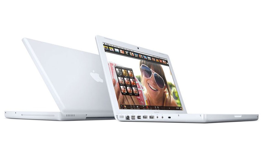 Image 1: Apple MacBook core 2 Duo, 13.3"