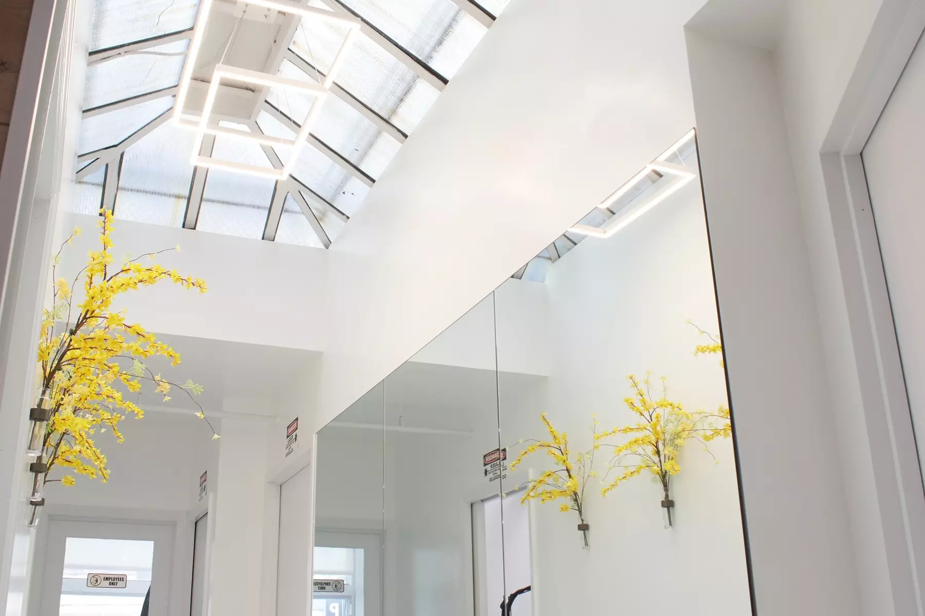 Get Smooth Skin w/ 4 or 6 LHR Session for Small, Medium, or Large Area