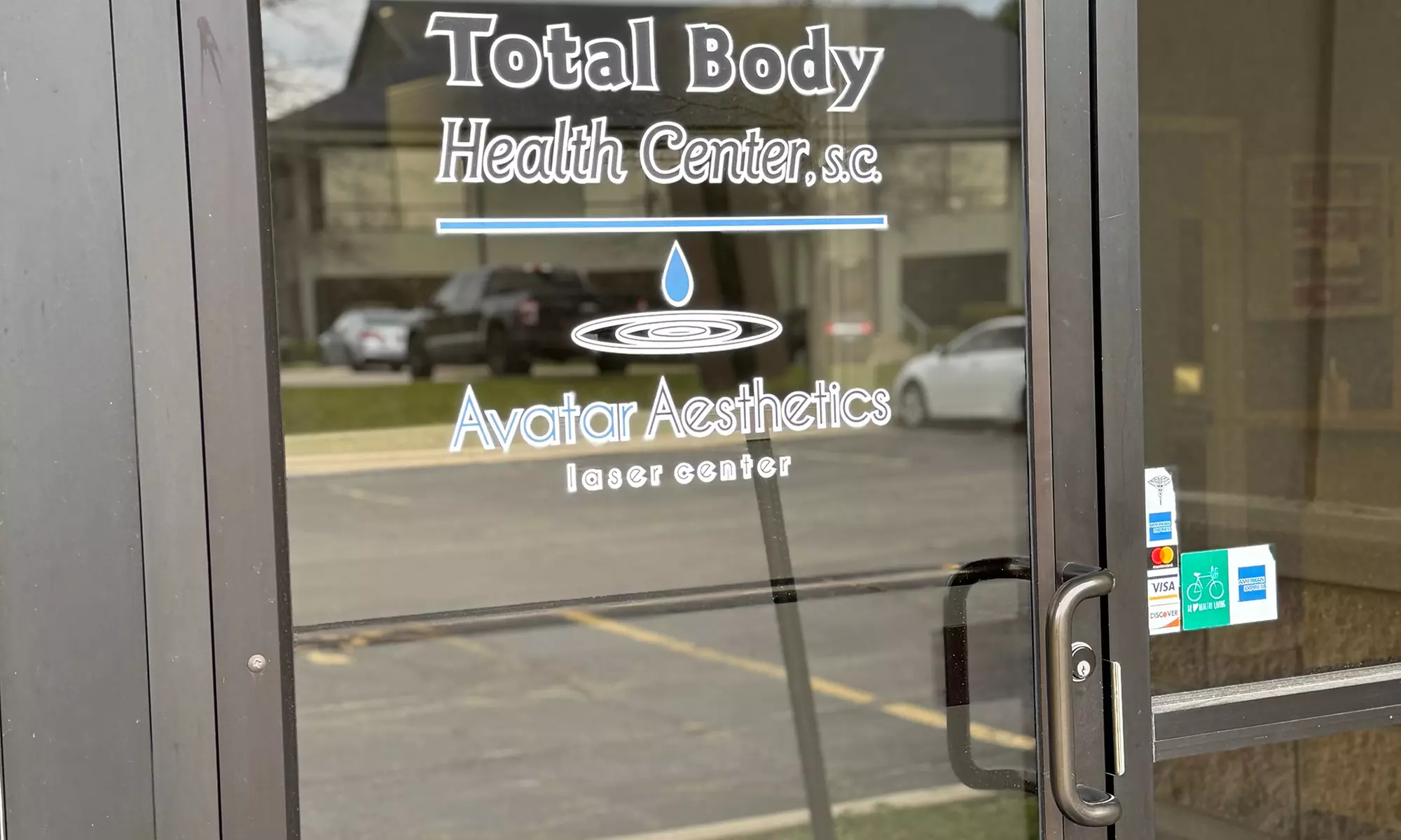 Five or Three Non-Invasive Laser Lipo Sessions with Vibration Plate