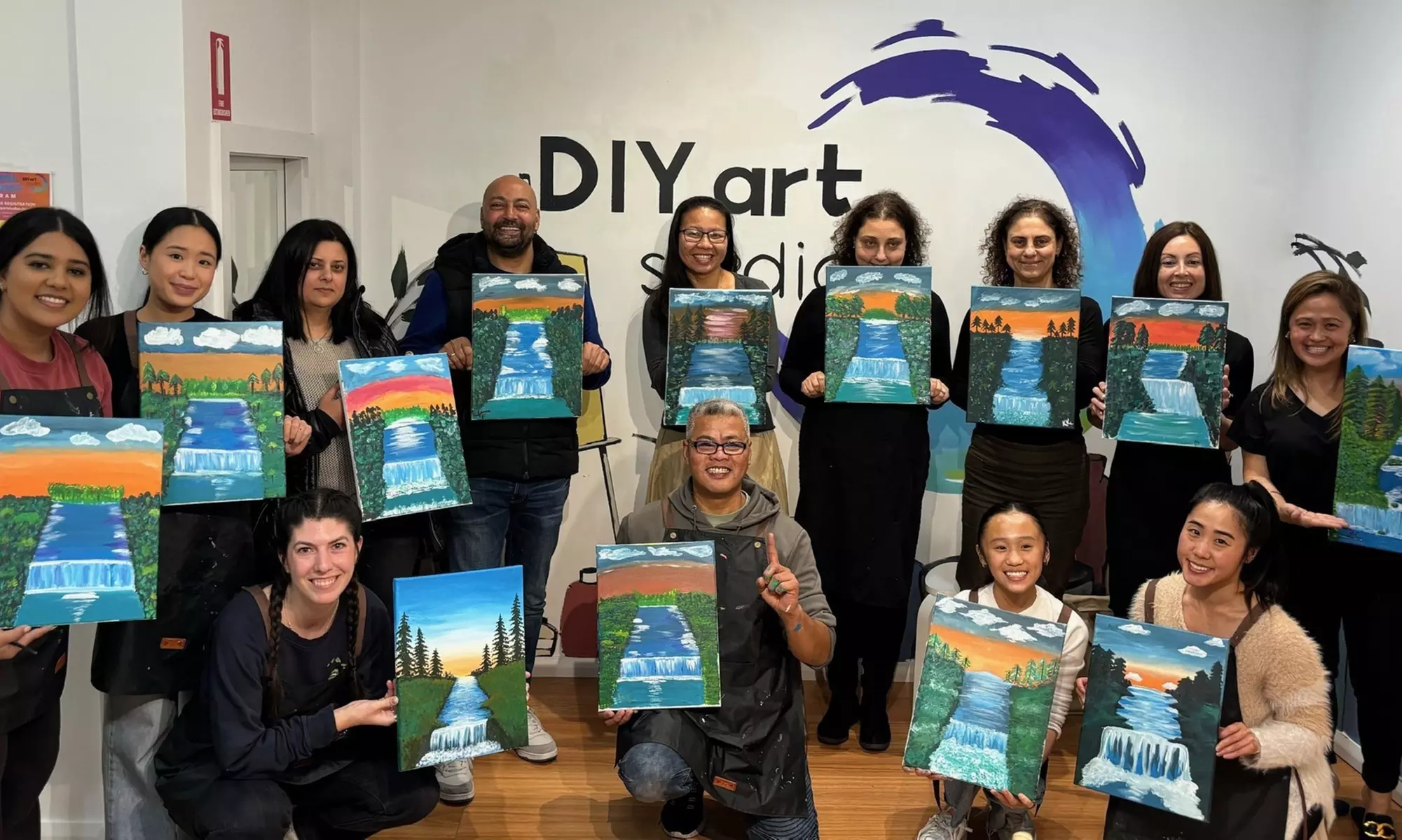 Paint & Sip Sydney - Creative Experiences @ DIY Art Studios