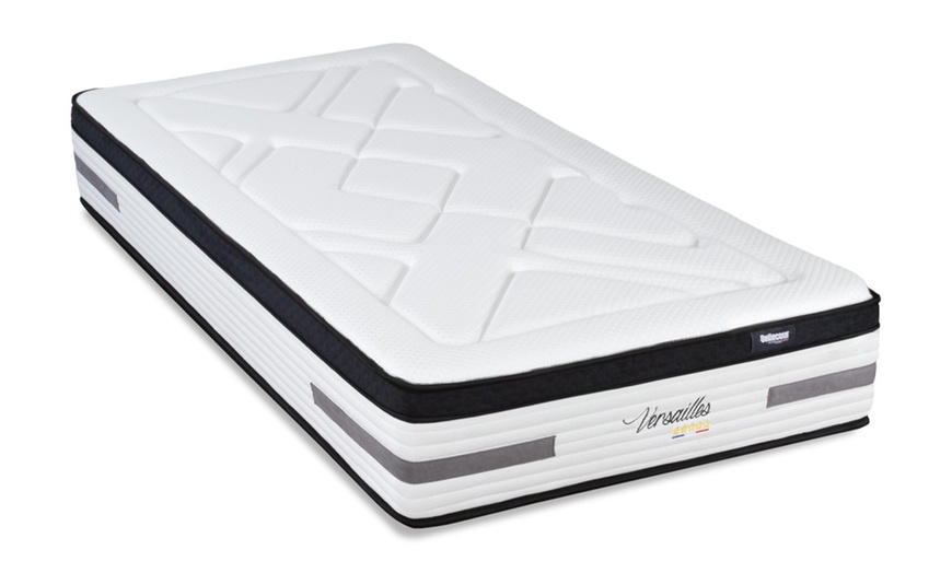 Image 2: Matelas Versailles hybride, mémoire de forme et ressorts ensachés