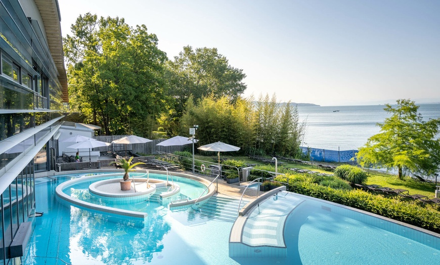 Image 6: Bodensee: Doppelzimmer mit Frühstück, Gourmet-Menü und Aperitif