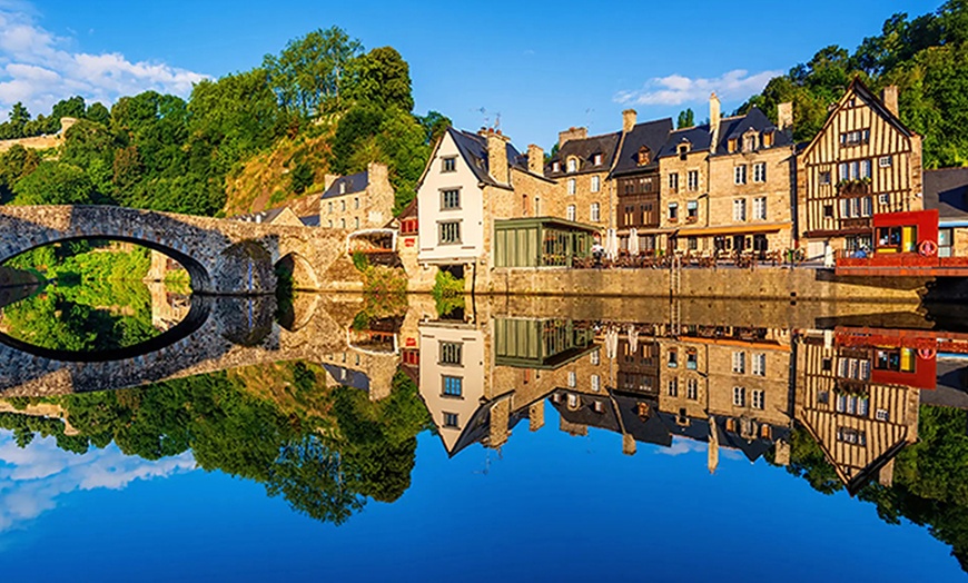 Image 1: Bretagne : jusqu'à 3 nuits avec petit-déjeuner et panier breton