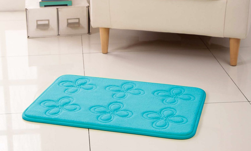 17 X24 Embossed Memory Foam Bath Mats Groupon   C870x524 