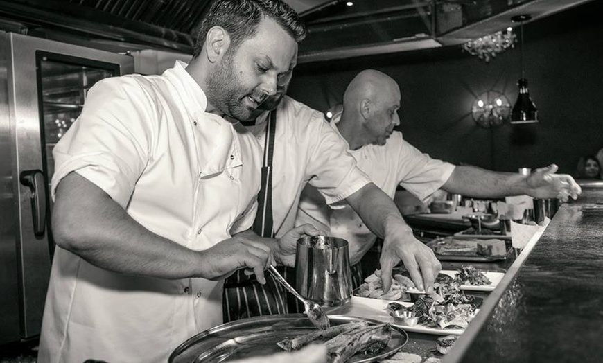 Image 2: Sunday Roast with Starter or Dessert & Wine, Beer or Prosecco