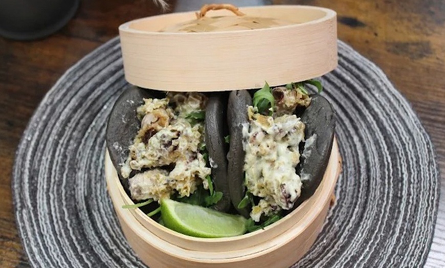 Image 5: Menú Numa con entrantes, principales, postres y bebidas incluidos 