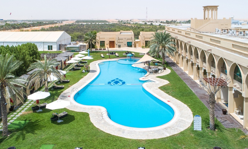 Image 3: Abu Dhabi: 1- or 2-Night 4* Stay with Breakfast