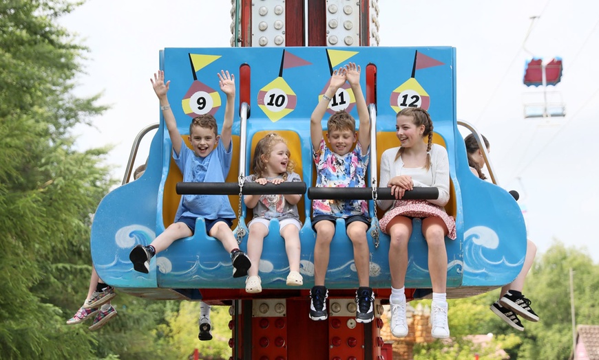 Image 4: Pleasurewood Hills Theme Park