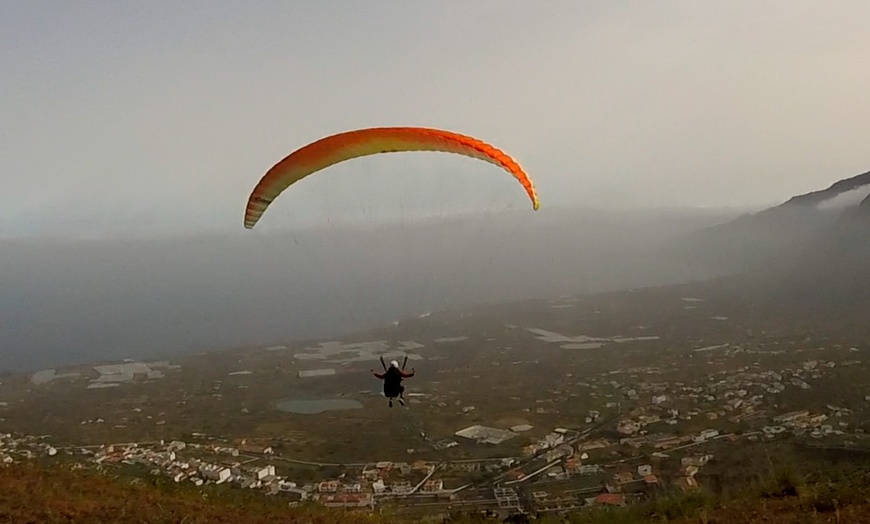 Image 1: Curso teórico de parapente para 1 o 2 