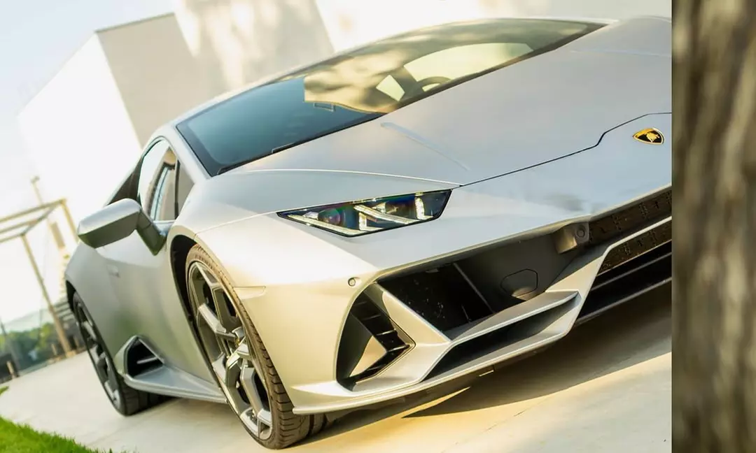 Rajdowe emocje: przejazdy jako kierowca lub pasażer wyścigowych aut