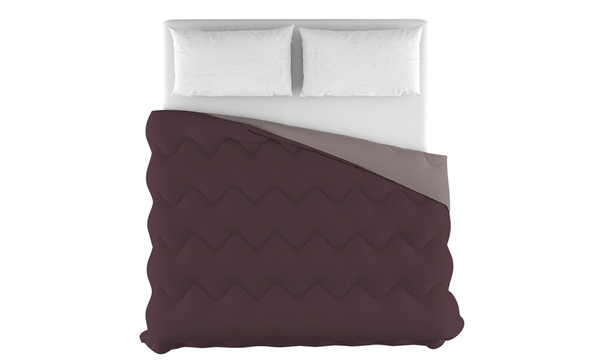 Image 12: Trapunta invernale bicolore Zoe Made in Italy