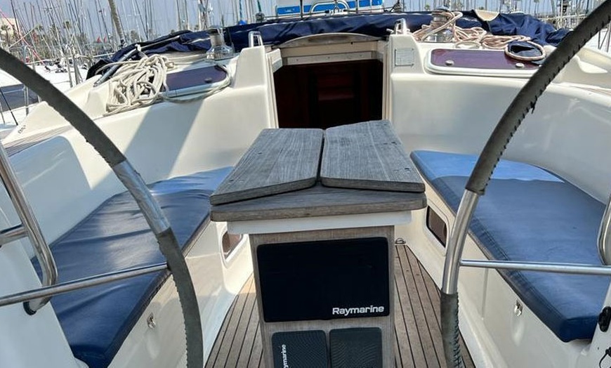 Image 7: Paseo en barco de 2 a 9 personas