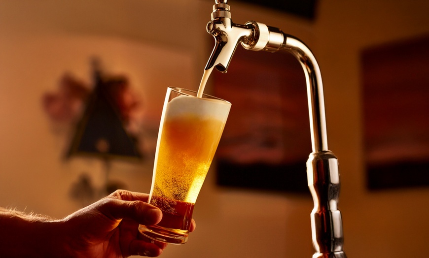 Image 2: Combo of Bites & Pint or Unlimited Hops During Sports/Game Screening 