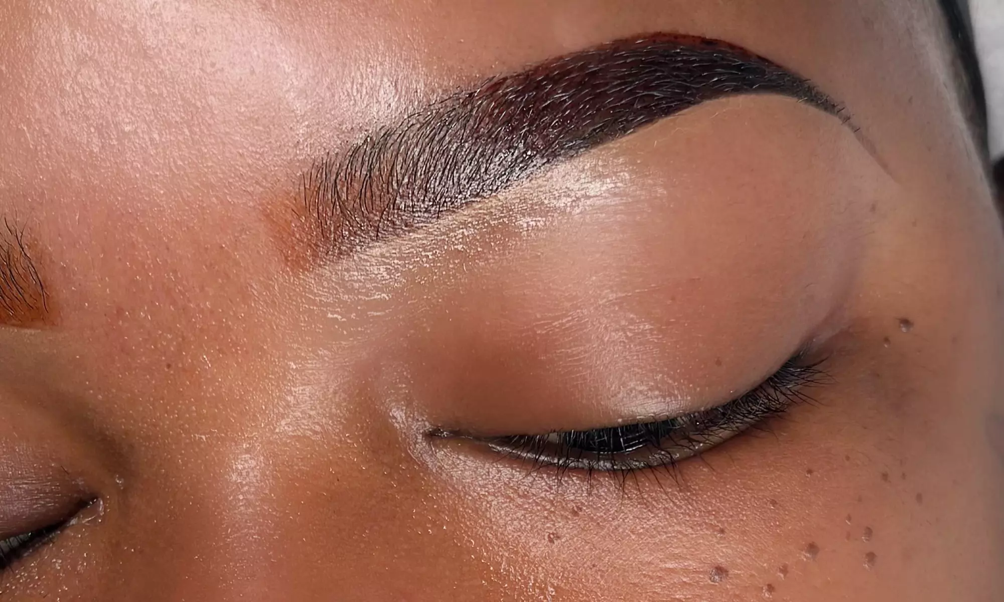 Enhance Your Look: One Ombré Powder Brows or Microshading Session