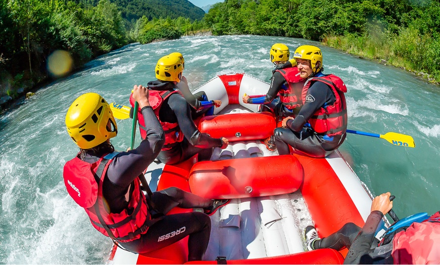 Image 4: Rafting en Savoie avec Evolution 2, sensations et nature garanties