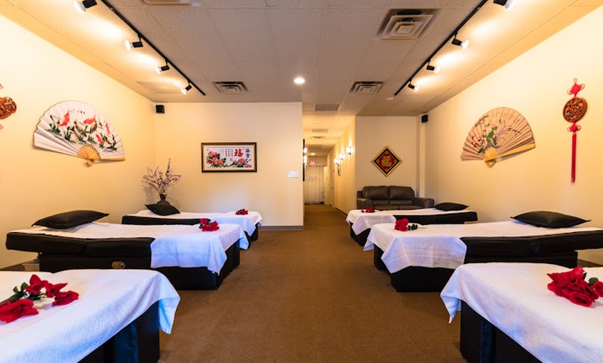 Image 2: 30, 60, or 90-Minute Foot Massage, or 60-Minute Foot & Body Massage 
