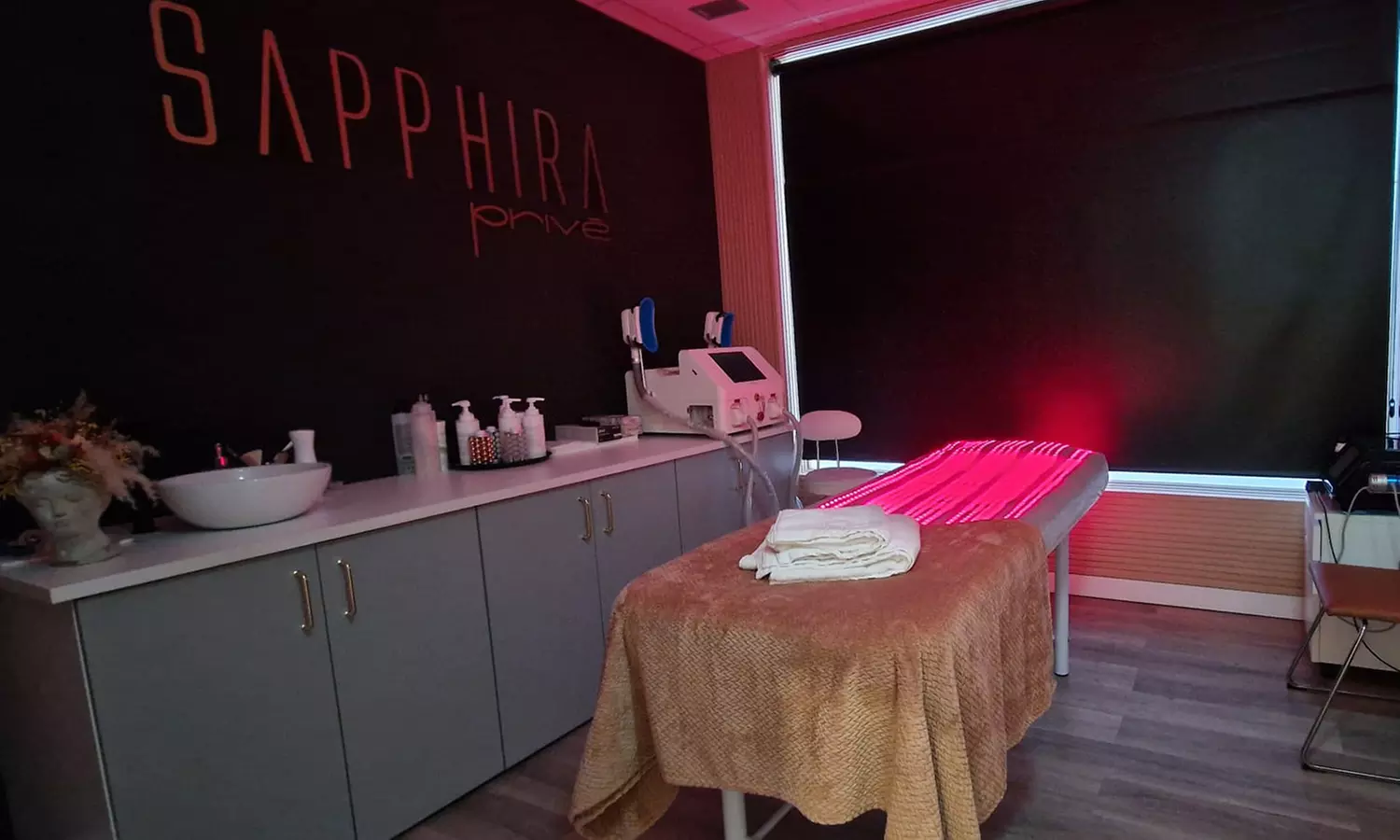 Reafirmación profunda con radiofrecuencia facial o corporal