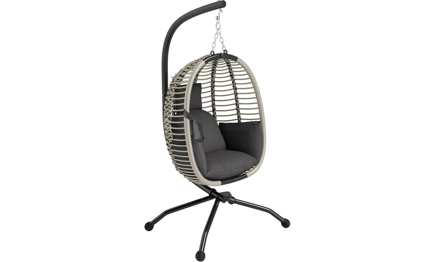 Image 15: Egg and Swing Chair Selection