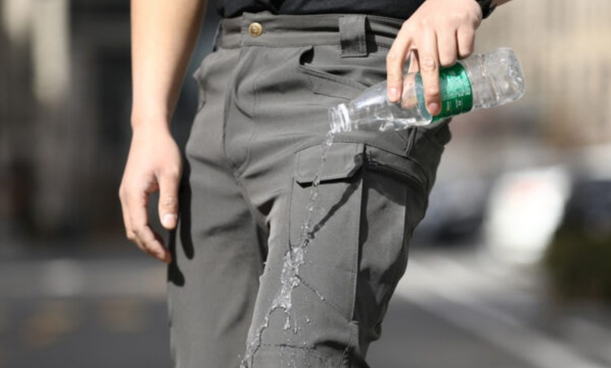 Image 9: Men's Stretchy Cargo Work Pants 